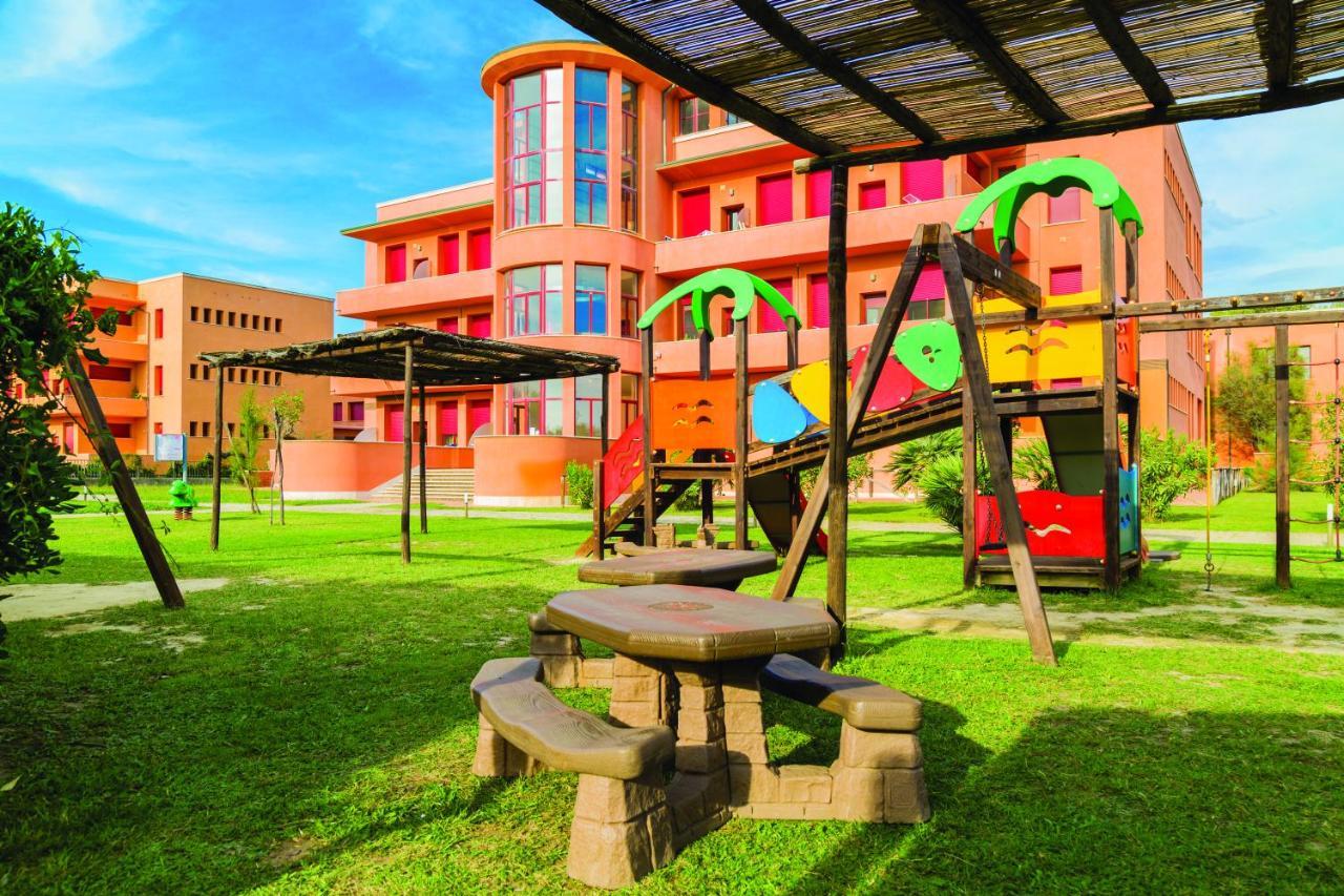 Toscana Sport Resort Calambrone Eksteriør billede